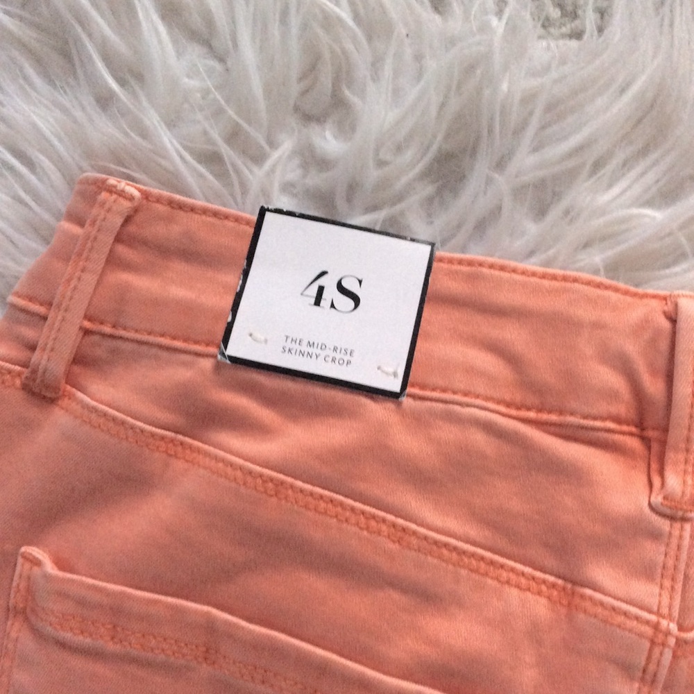 NWT WHBM Mid-Rise Skinny Crop Jean - Picture 7 of 8